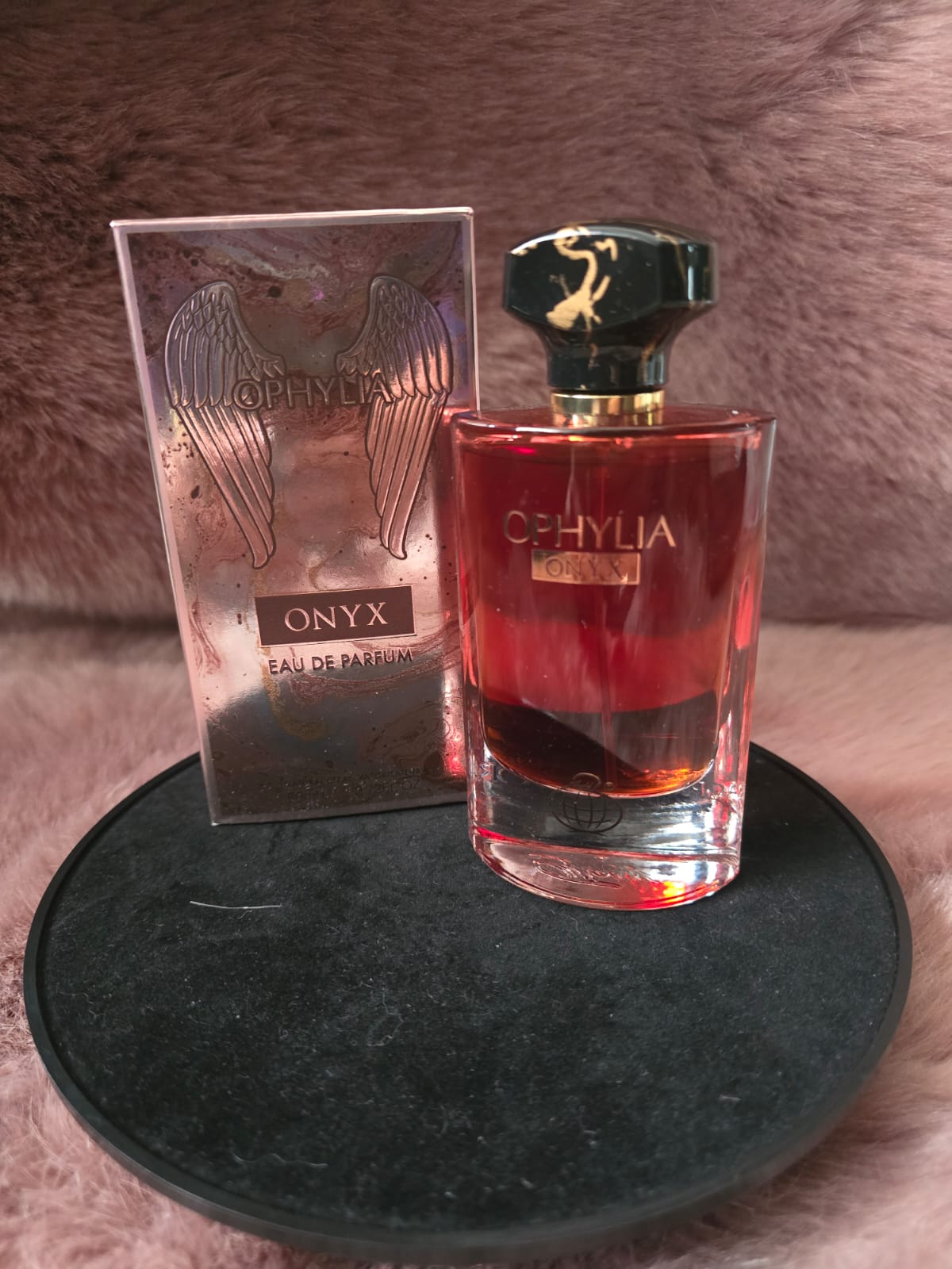 Ophylia Onyx